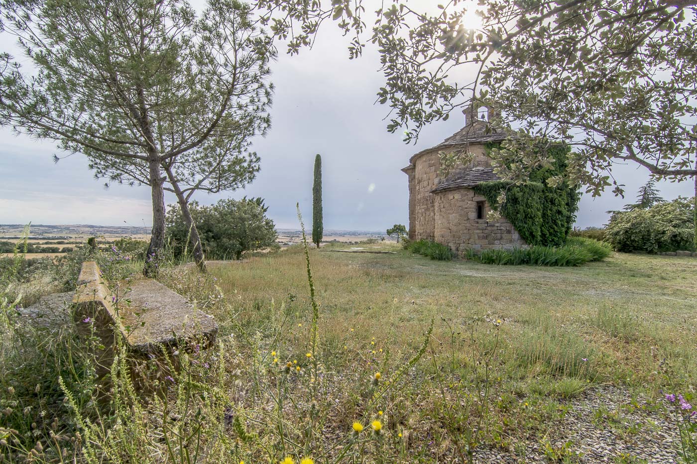 A private chapel, what a setting!
